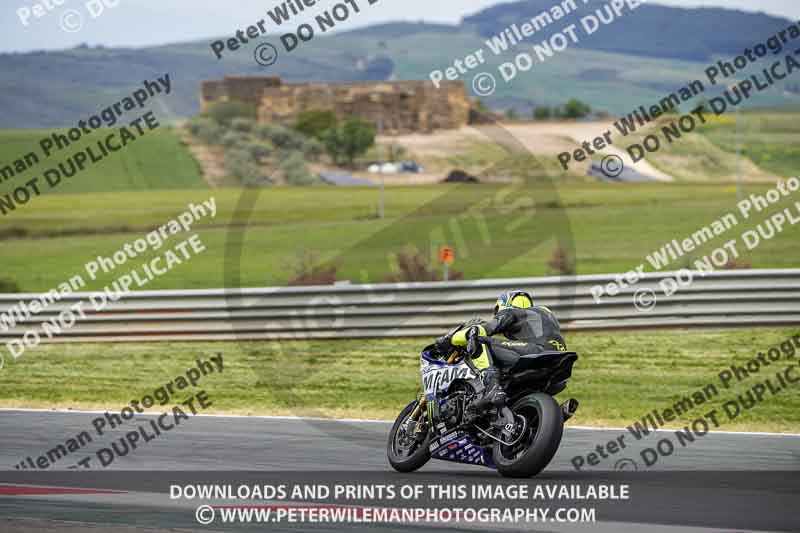 cadwell no limits trackday;cadwell park;cadwell park photographs;cadwell trackday photographs;enduro digital images;event digital images;eventdigitalimages;navarra;no limits trackdays;peter wileman photography;racing digital images;trackday digital images;trackday photos